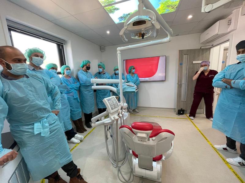 FULL-ARCH IMPLANT DENTISTRY COURSE-12